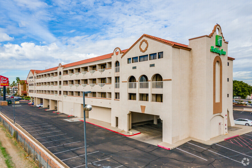 1500 N 51st Ave, Phoenix, AZ for lease - Building Photo - Image 3 of 5