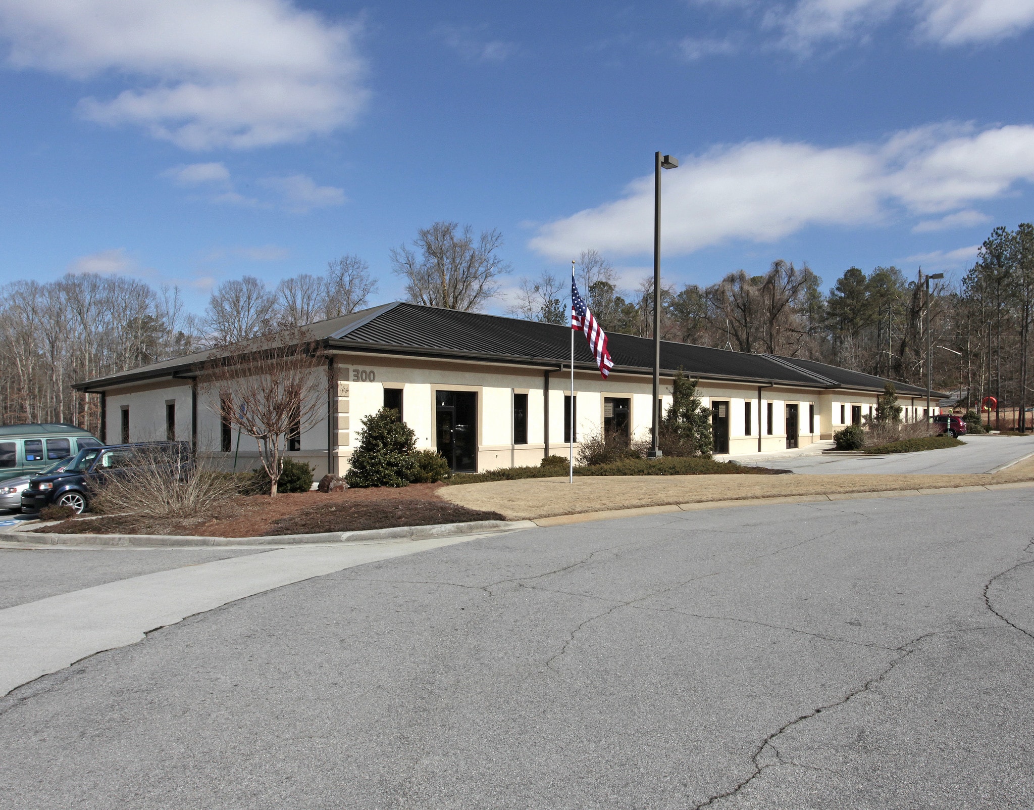 200 Glen Eagle Ct, Carrollton, GA for sale Primary Photo- Image 1 of 1