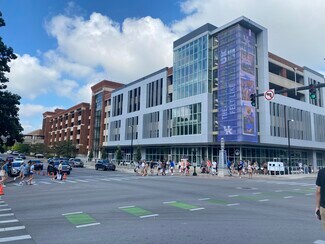 More details for 405 S Limestone, Lexington, KY - Retail for Lease