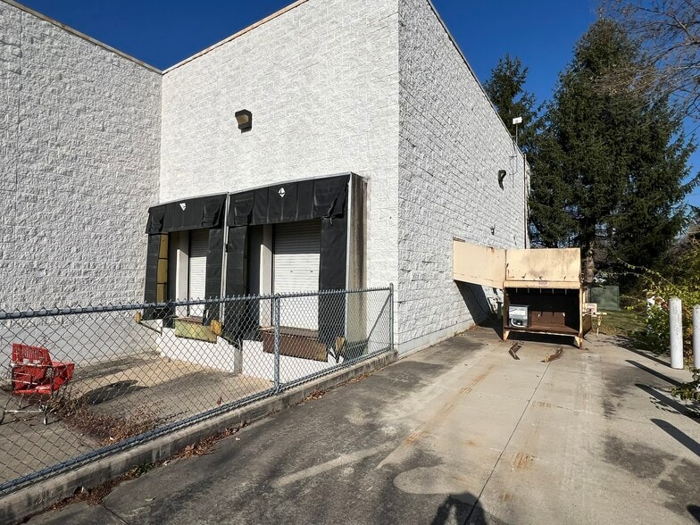 3632 S Scatterfield Rd, Anderson, IN for lease - Building Photo - Image 3 of 18