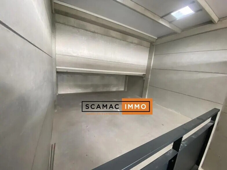 Industrial in Cuers for lease - Interior Photo - Image 3 of 4