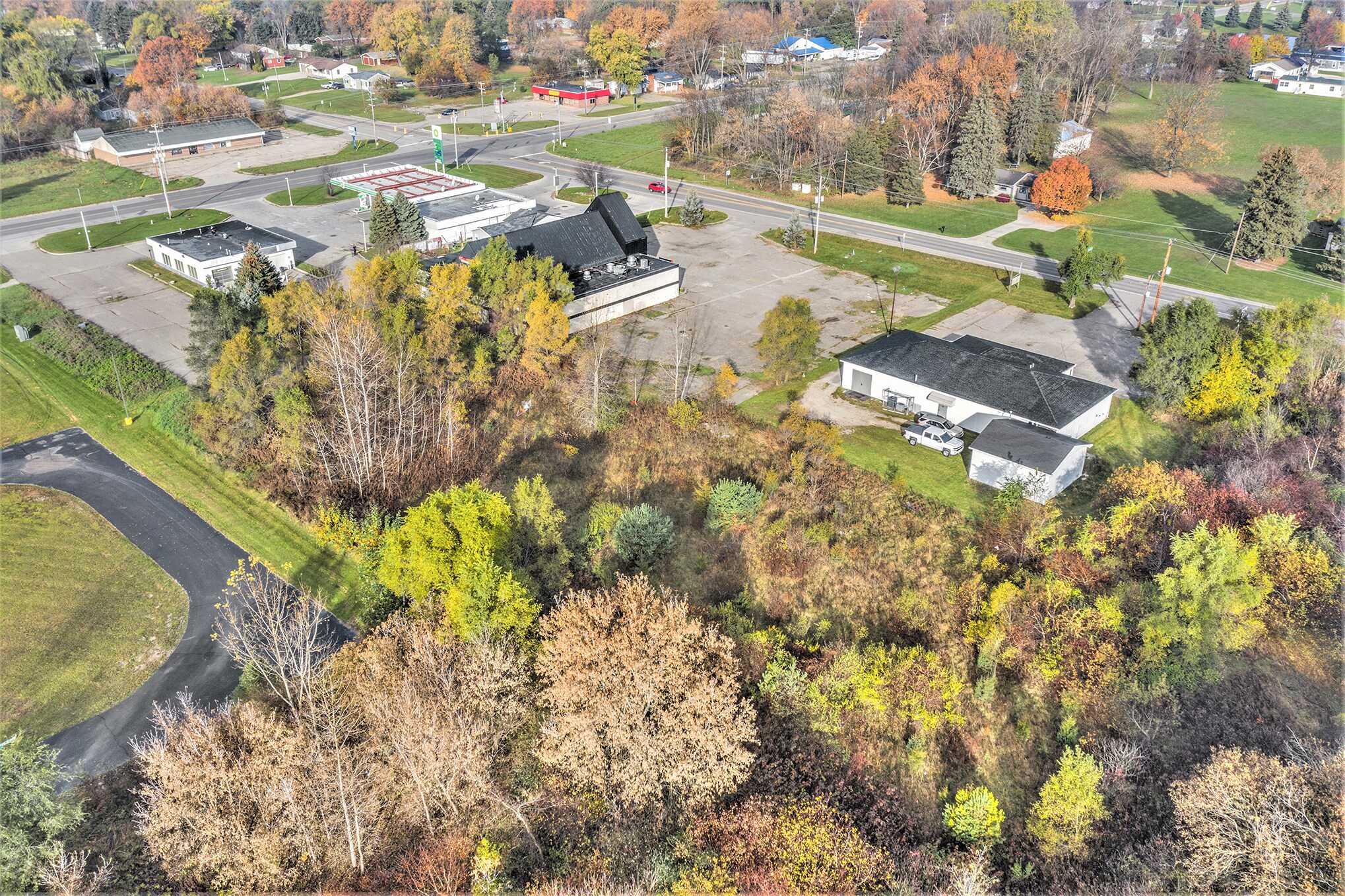 5030 Coldwater Rd, Flint, MI 48506 Genesee Twp 3 Unit 8100 Sq ft