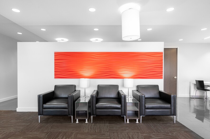 4208 Six Forks Rd, Raleigh, NC for lease - Interior Photo - Image 2 of 16