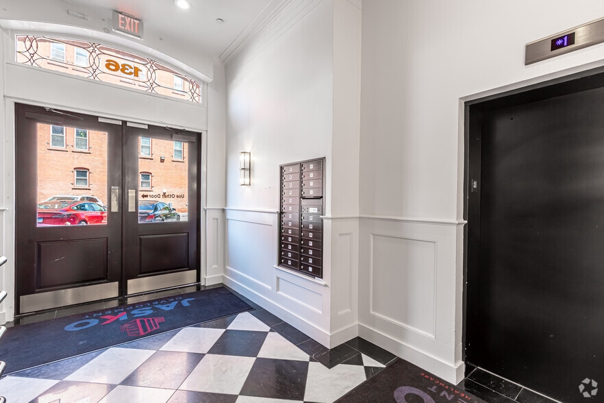 136 Main St, New Britain, CT for sale - Interior Photo - Image 1 of 1