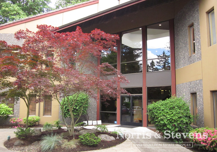 15962 SW Boones Ferry Rd, Lake Oswego, OR for lease - Building Photo - Image 1 of 13