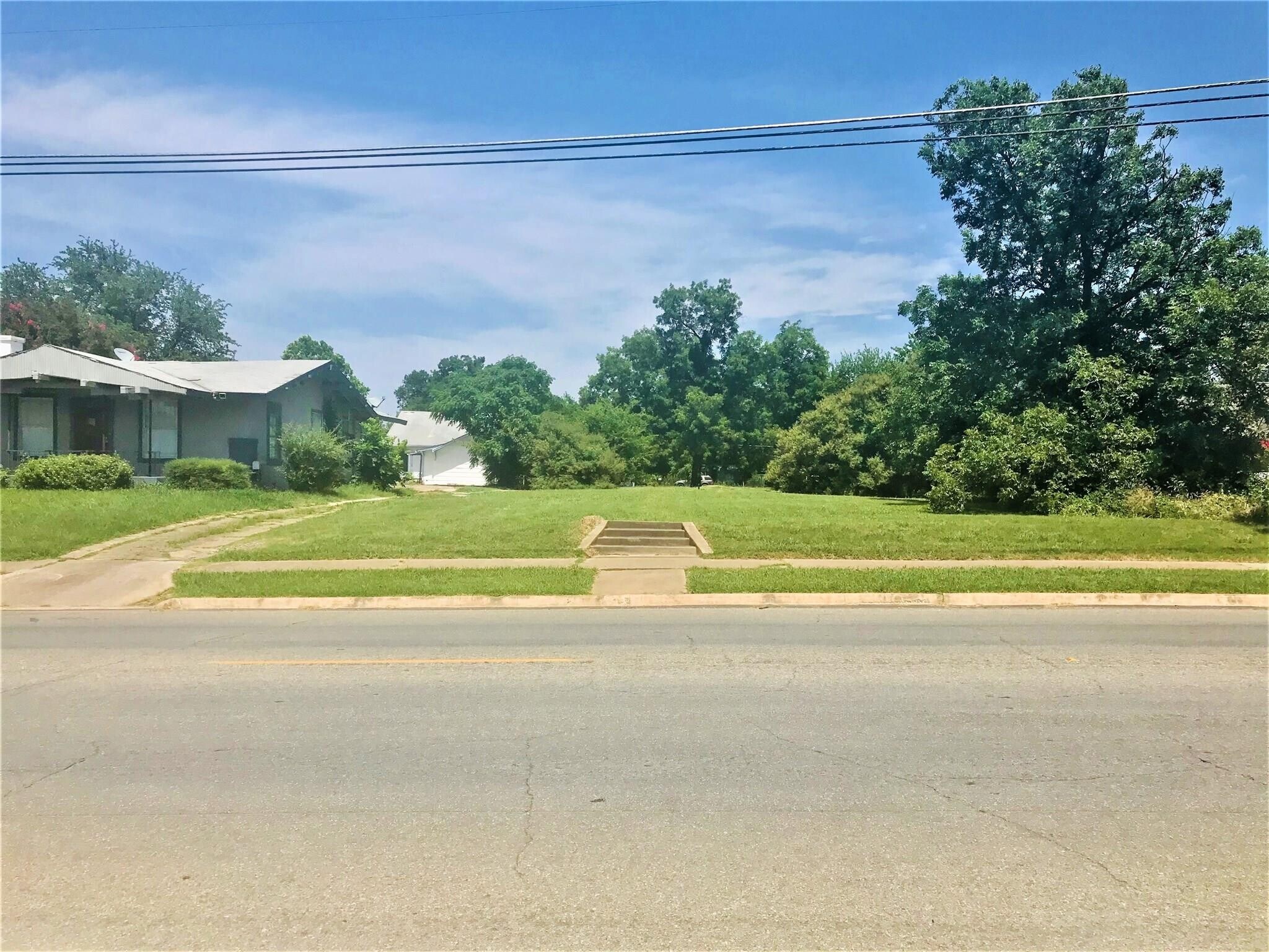 811 N Travis St, Sherman, TX for sale Other- Image 1 of 1