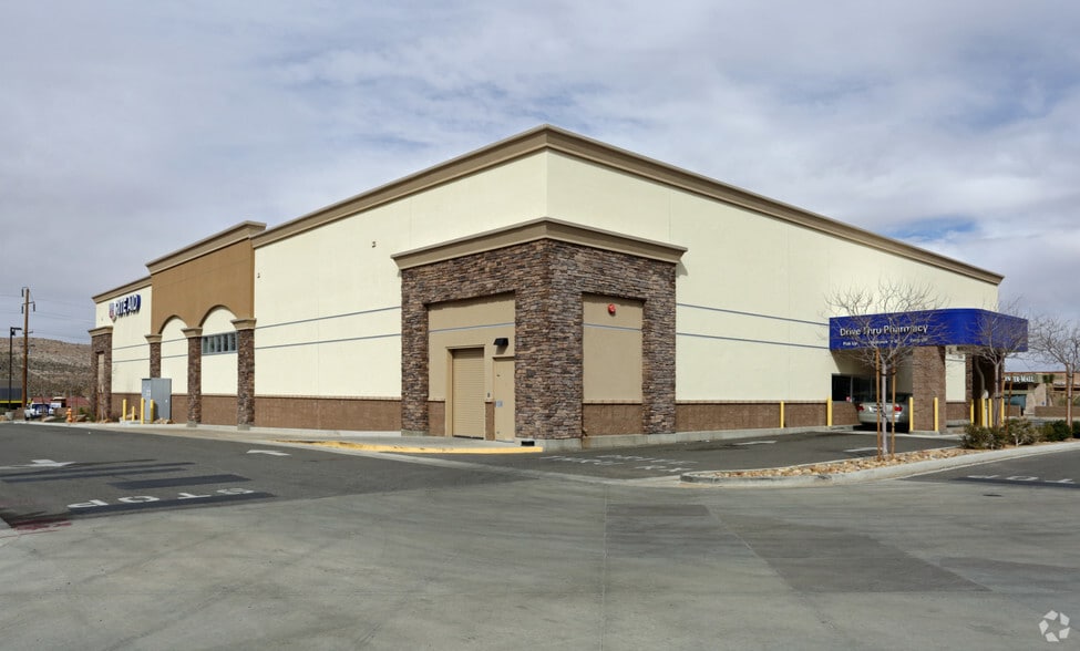 57701 29 Palms Hwy, Yucca Valley, CA for lease - Building Photo - Image 2 of 15