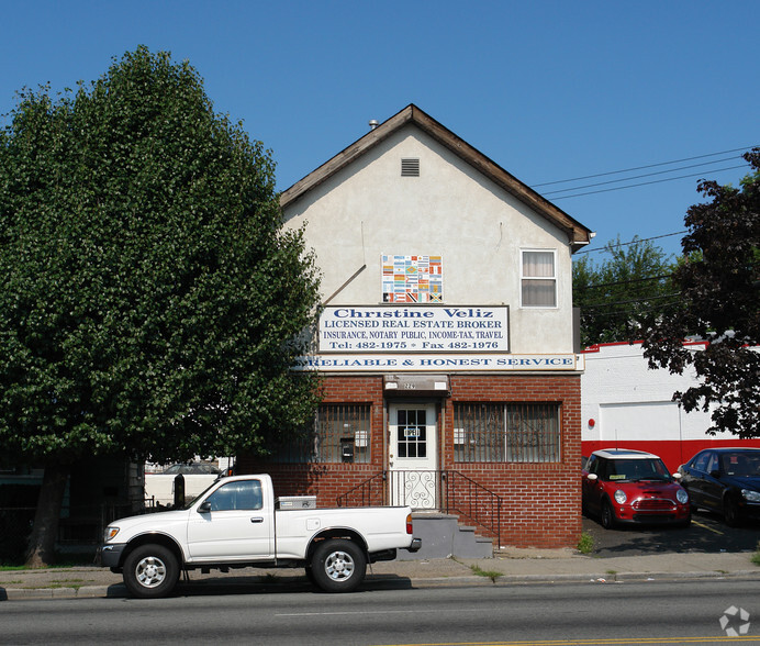 229 Bloomfield Ave, Newark, NJ for sale - Primary Photo - Image 1 of 1