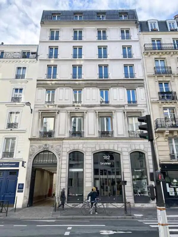 Office in Paris for lease Building Photo- Image 1 of 8