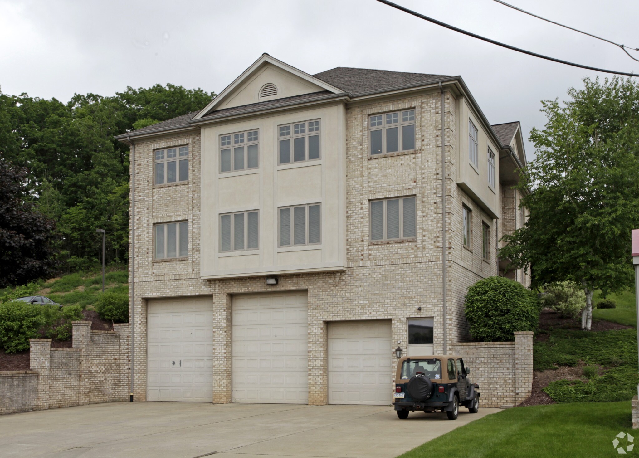 109 Gateway Ave, Wexford, PA for sale Primary Photo- Image 1 of 1