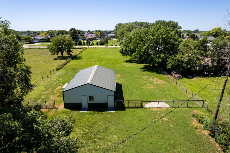 115 23rd St, Columbus, NE for sale - Building Photo - Image 3 of 31