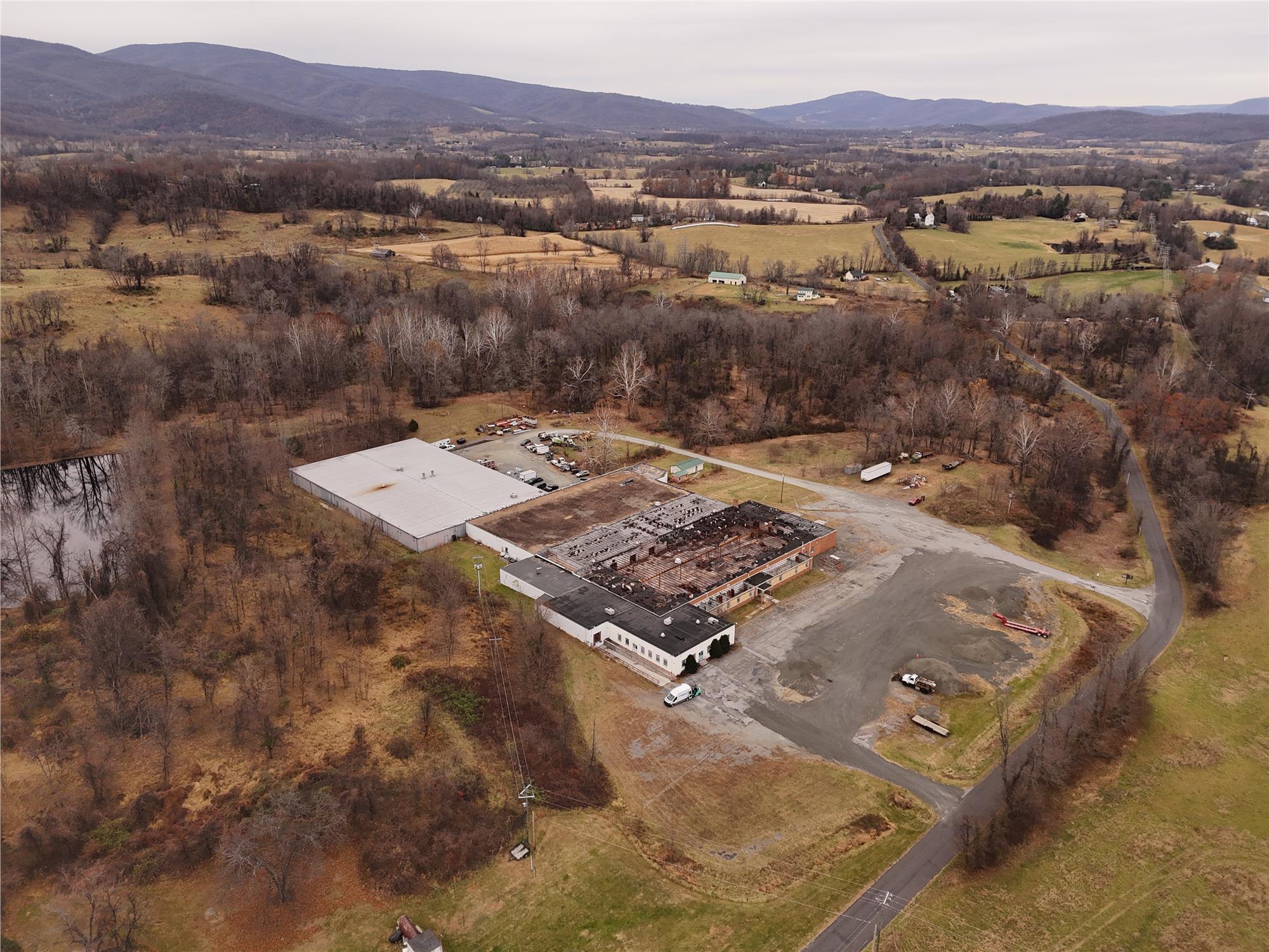 113 Aileen Rd, Flint Hill, VA for sale Primary Photo- Image 1 of 62