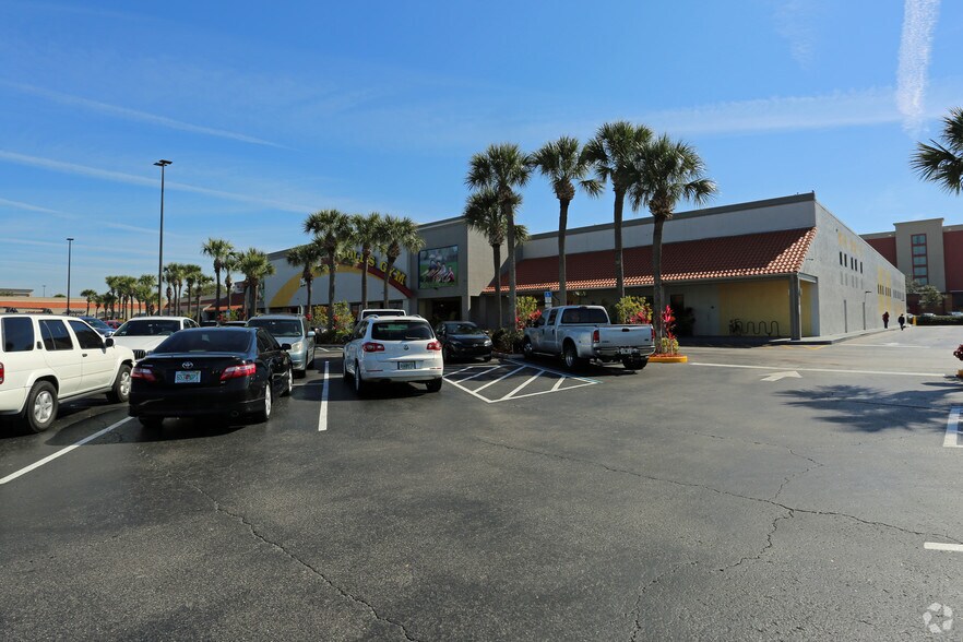 76027732 Turkey Lake Rd, Orlando, FL 32819