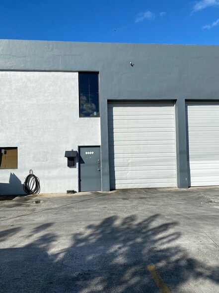 8001-8037 NW 54th St, Doral, FL for lease - Building Photo - Image 2 of 6