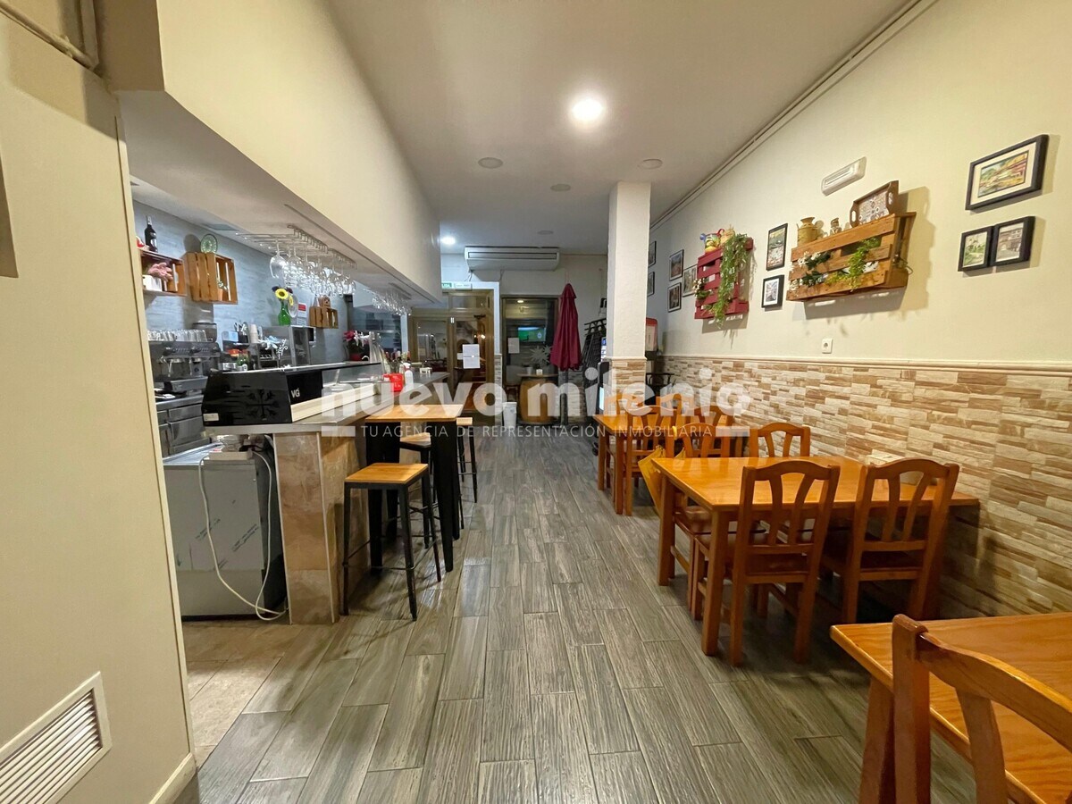 Alcorcón, MAD 28922 -  -  - Interior Photo - Image 1 of 8