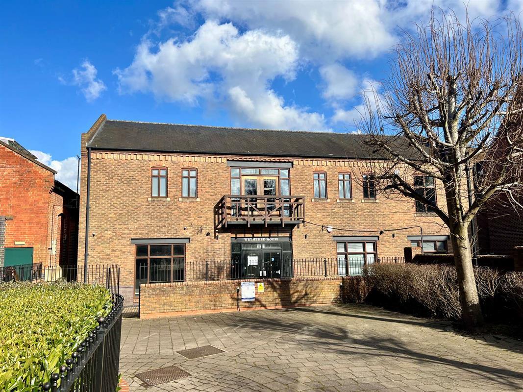 Pound Ln, Marlow for lease Building Photo- Image 1 of 2