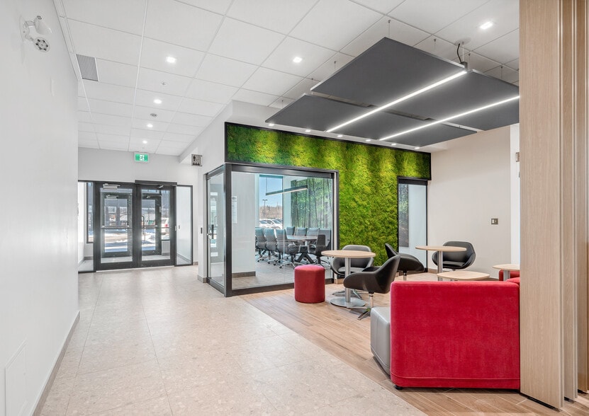 1280 Rue Du Blizzard, Québec, QC for lease - Interior Photo - Image 2 of 5