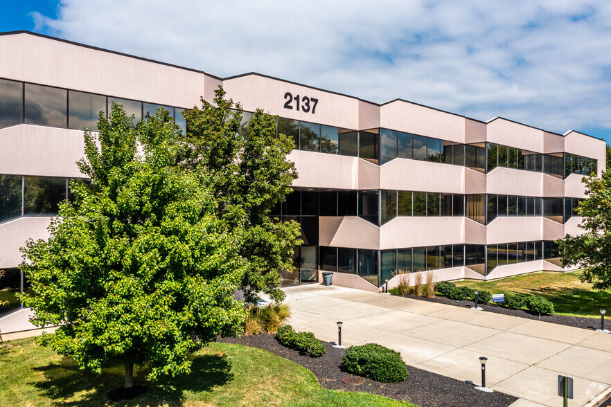 2137 State Route 35, Holmdel, NJ for lease - Building Photo - Image 1 of 28