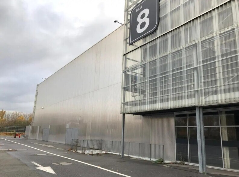 Flex in Villepinte for lease - Building Photo - Image 2 of 3