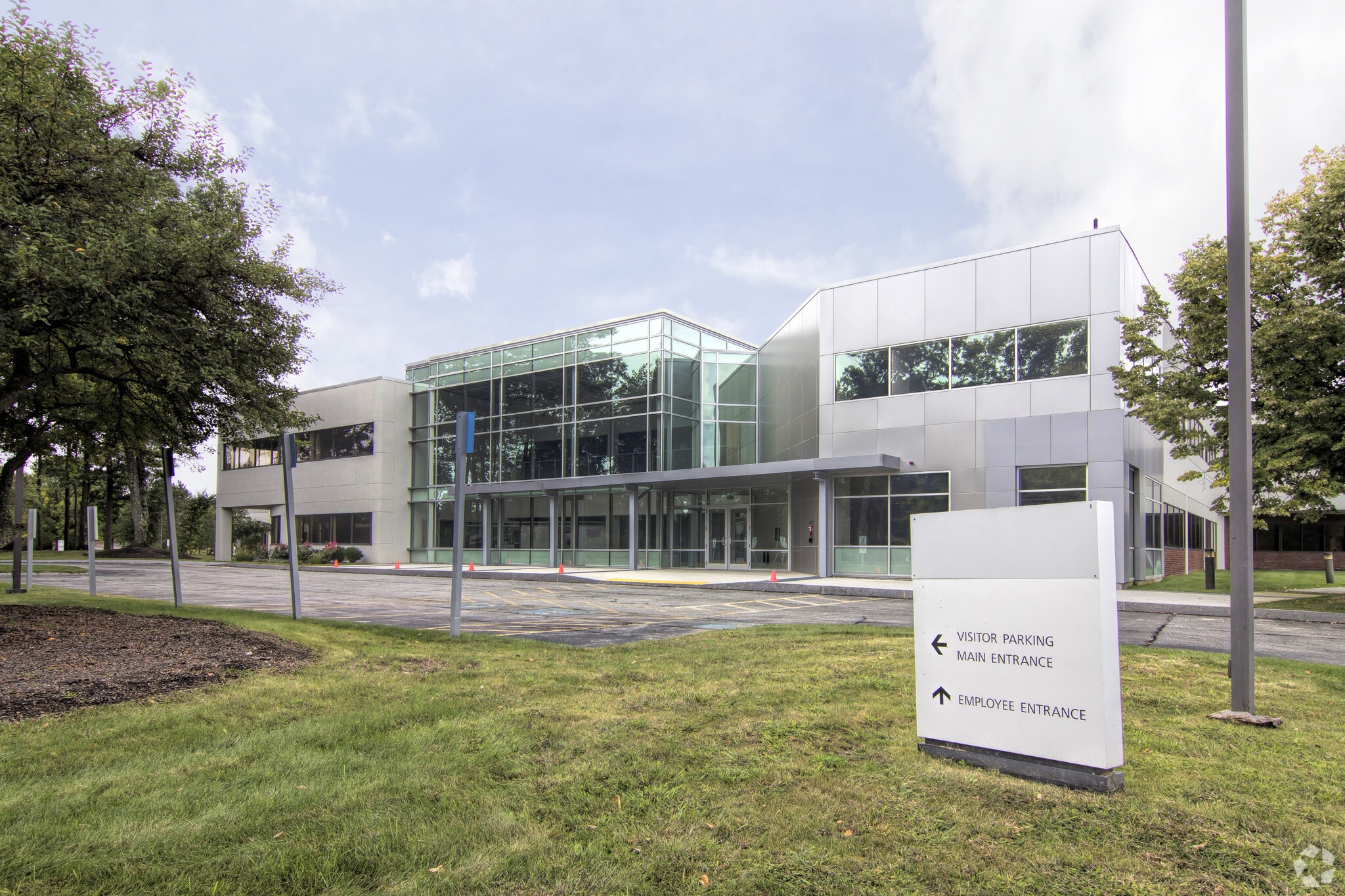 5 Omni Way, Chelmsford, MA for lease Primary Photo- Image 1 of 15