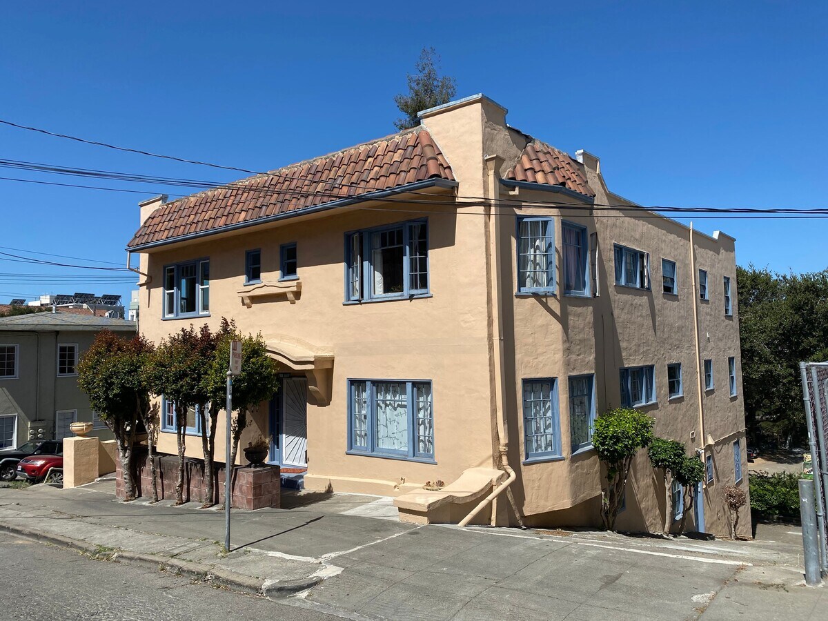 221 Fairmount Ave, Oakland, CA 94611