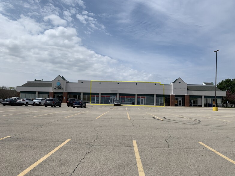 2835 Aurora Ave, Naperville, IL for lease - Building Photo - Image 2 of 3