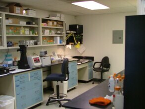 725 Lakefield Rd, Westlake Village, CA for lease Interior Photo- Image 2 of 8