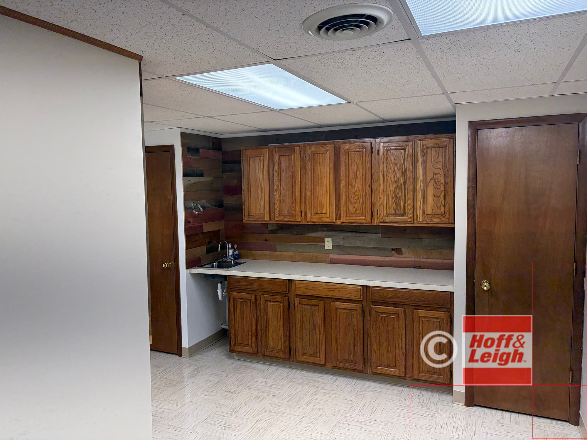 835 Southeast Ave, Tallmadge, OH for lease Interior Photo- Image 1 of 5