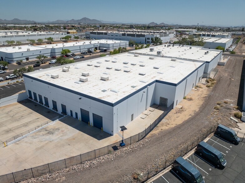 2434 S 10th St, Phoenix, AZ for lease - Building Photo - Image 2 of 10