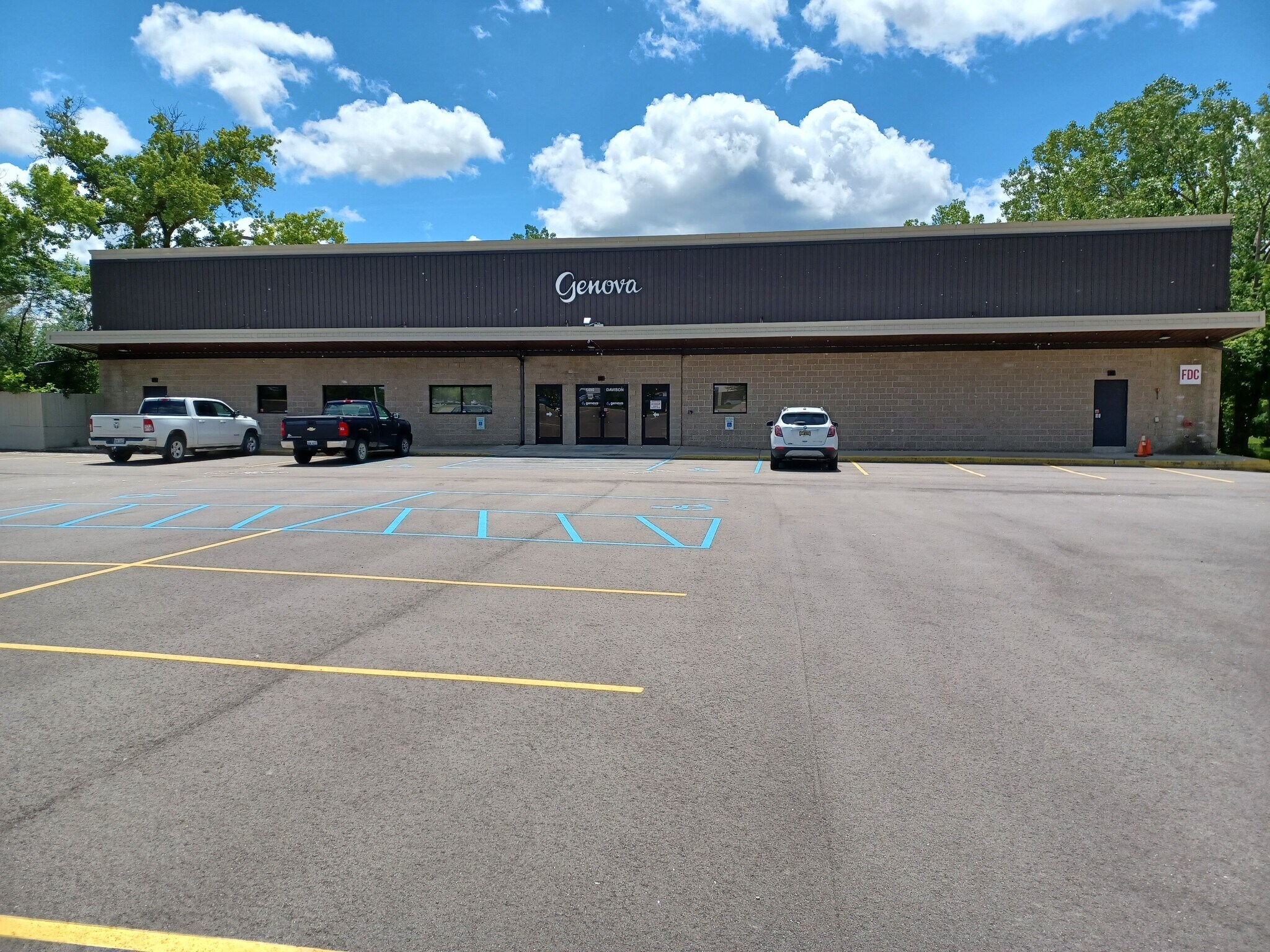 5490 Davison Rd, Burton, MI for sale Primary Photo- Image 1 of 1