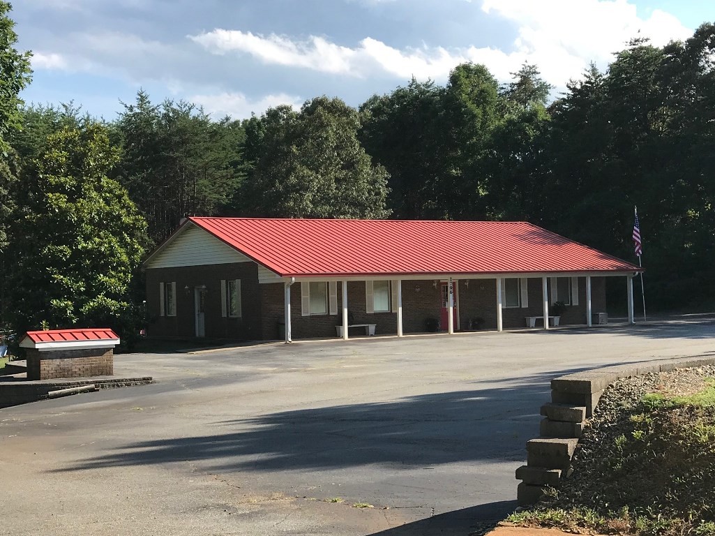 1796 Highway 73, Iron Station, NC for sale Building Photo- Image 1 of 1