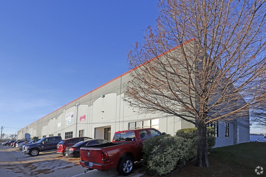 900 Port America Pl, Grapevine, TX for lease - Building Photo - Image 1 of 13