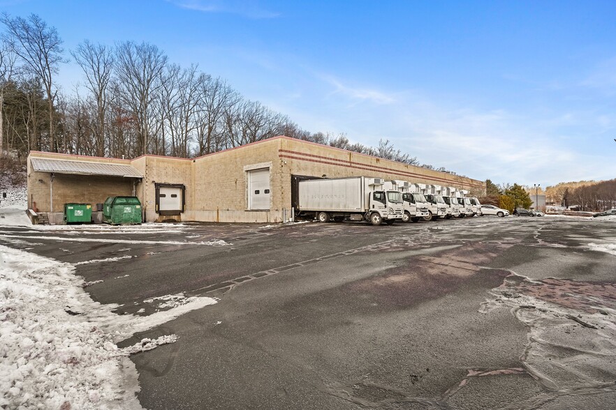21 Diana Ct, Cheshire, CT for lease - Building Photo - Image 2 of 2