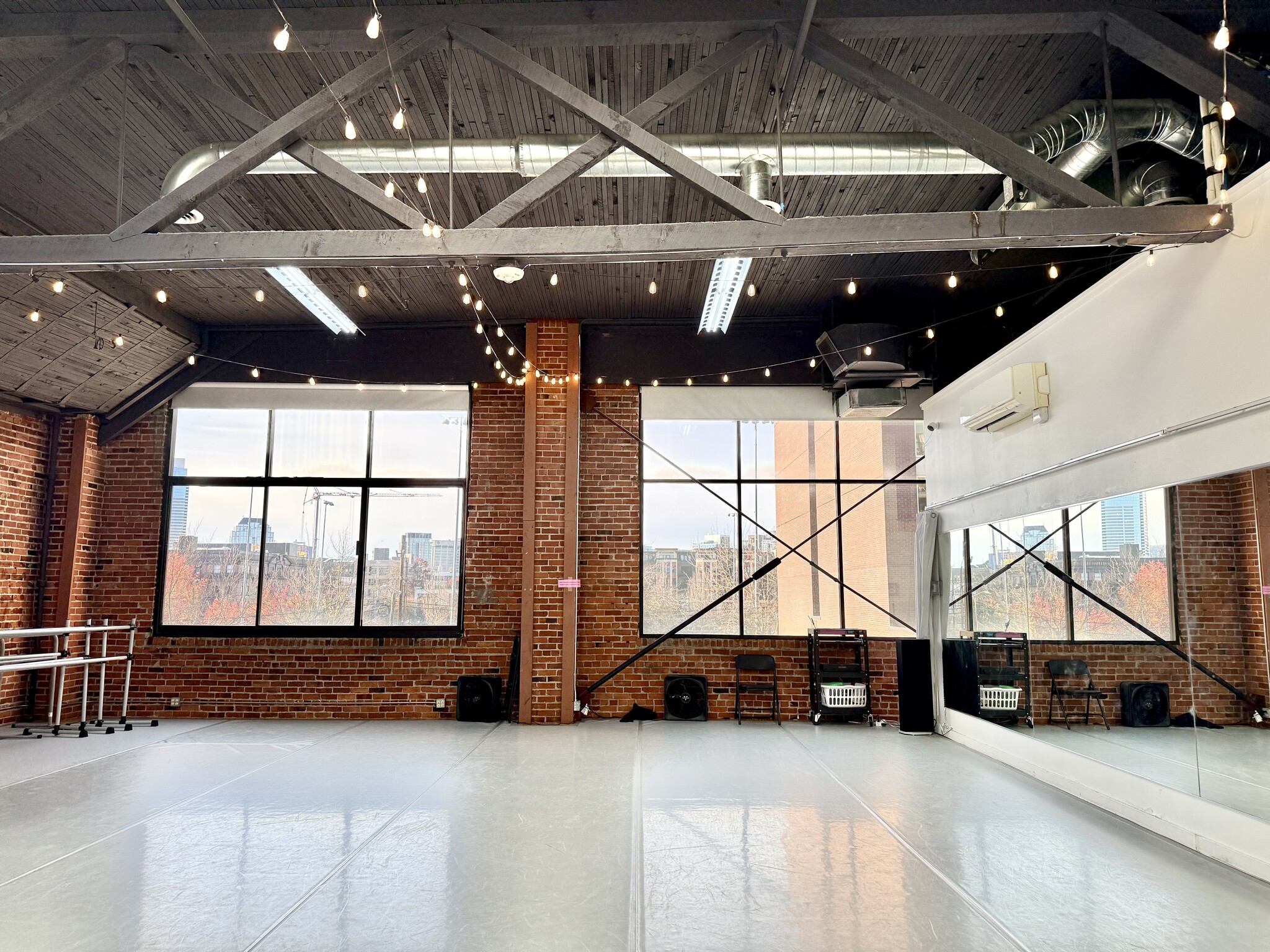 1621 12th Ave, Seattle, WA for lease Interior Photo- Image 1 of 8