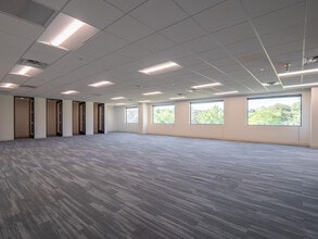 6504 Bridgepoint Pky, Austin, TX for lease Interior Photo- Image 2 of 5