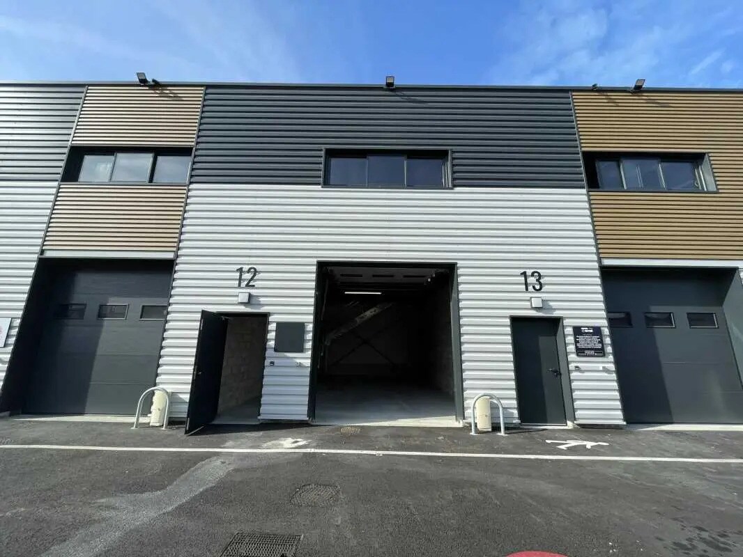 in Épinay-sur-Seine for sale Building Photo- Image 1 of 1