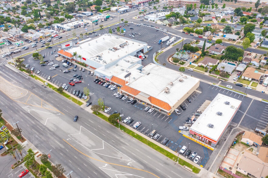 10311-10359 Sepulveda Blvd, Mission Hills, CA for lease - Building Photo - Image 1 of 5