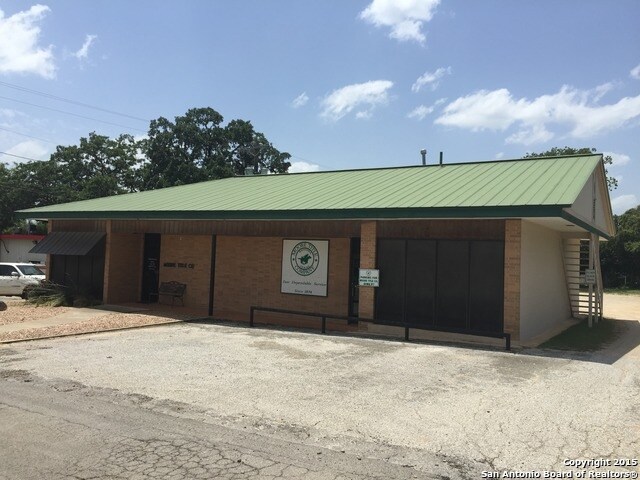 1207 Pecan St, Bandera, TX for sale Primary Photo- Image 1 of 1