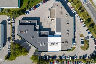 1815 Ironstone Mnr, Pickering, ON - AERIAL  map view