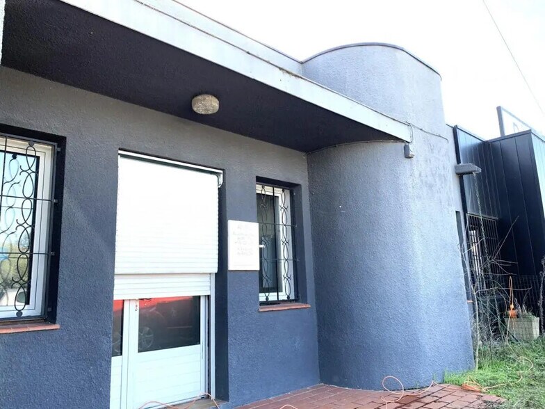 Flex in Toulouse for lease - Building Photo - Image 2 of 12
