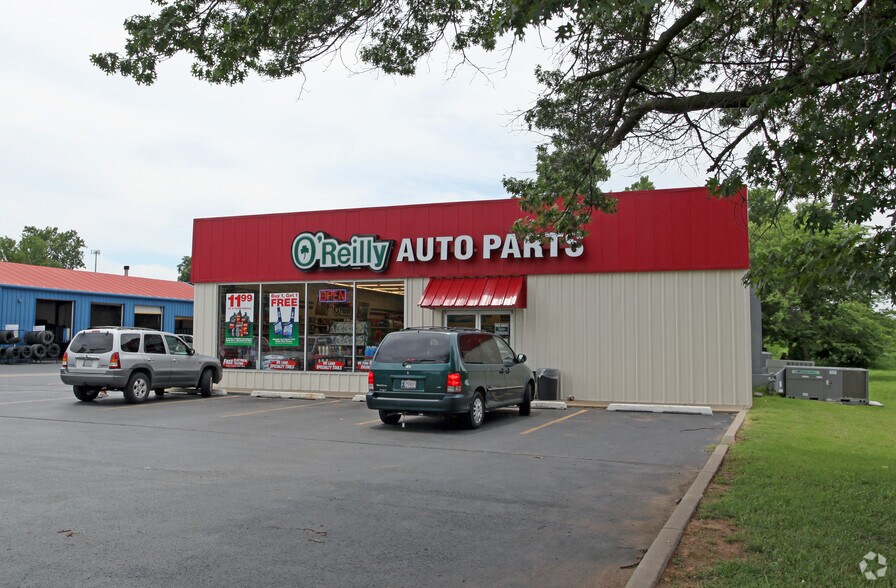 1006 W Main St, Jenks, OK 74037