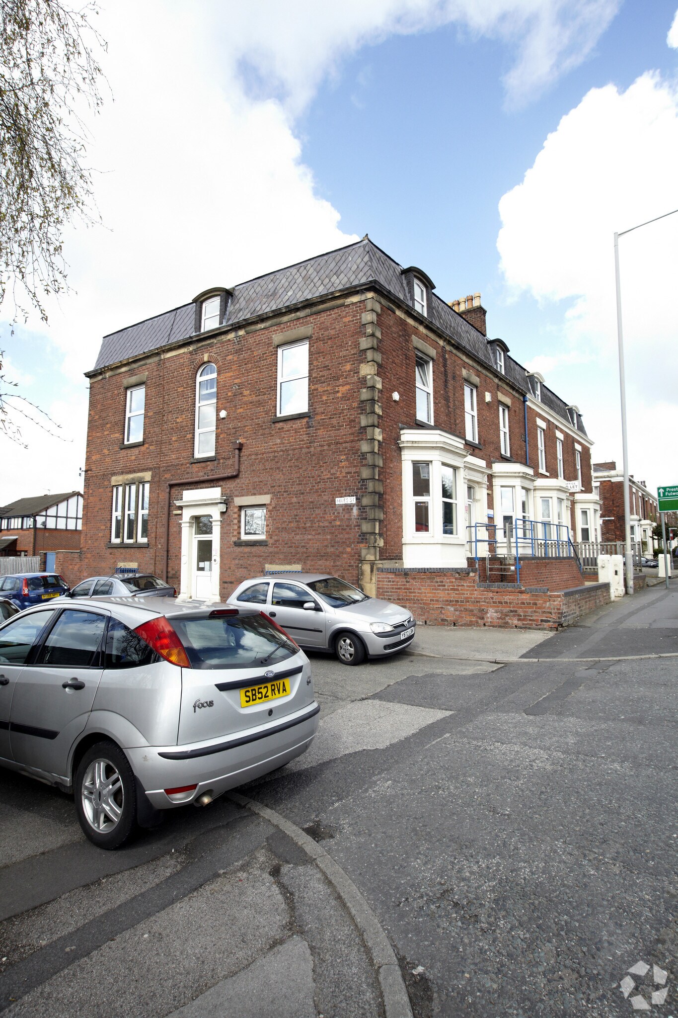 53 Garstang Rd, Preston, PR1 1LA