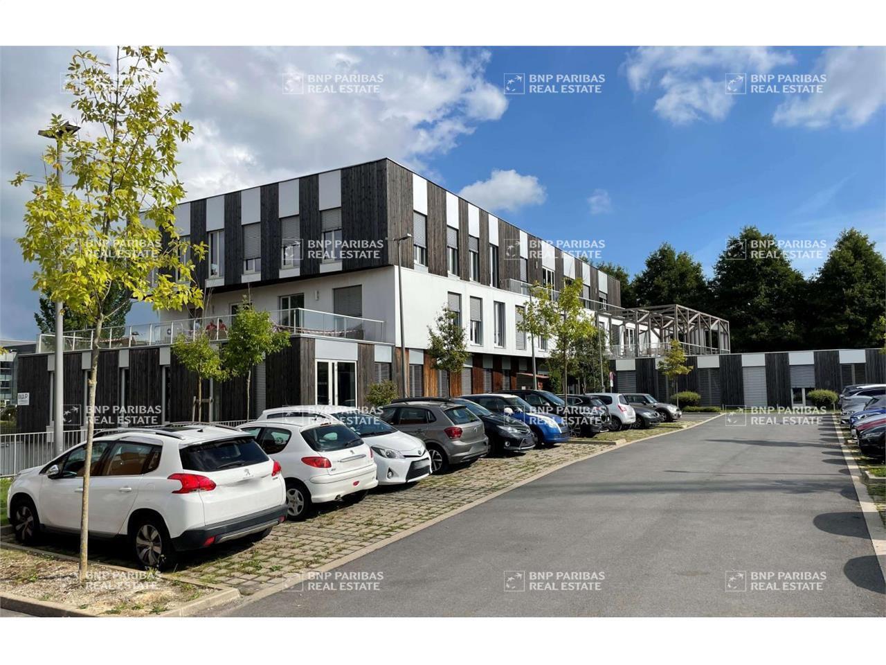 Office in VILLENEUVE-D'ASCQ for lease Building Photo- Image 1 of 23