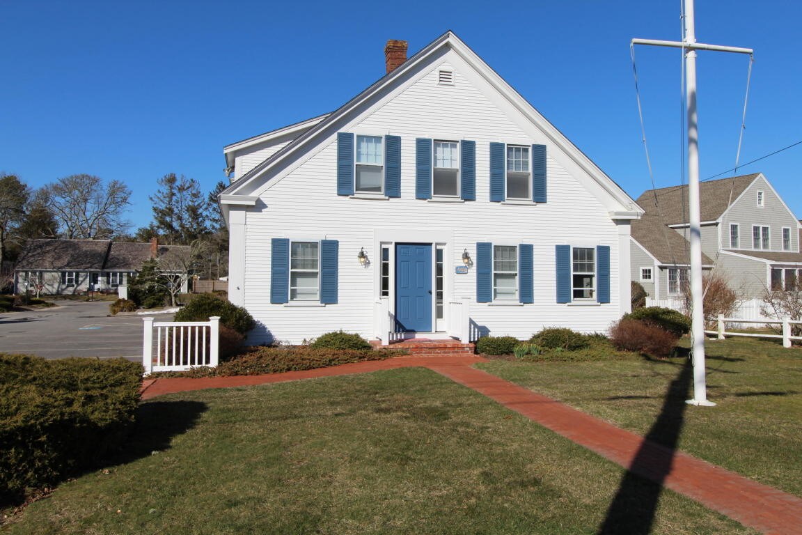 466 Main St, Harwich, MA 02645