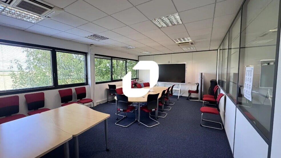 17 Rue Icare, Entzheim for lease - Building Photo - Image 3 of 11