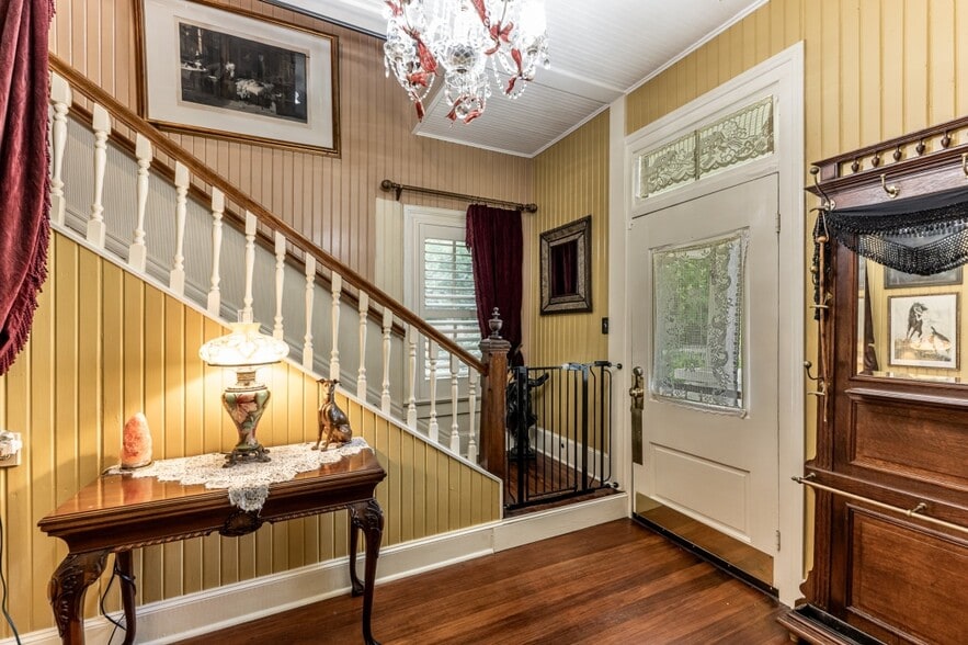 455 Gibbs St, New Waverly, TX for sale - Interior Photo - Image 3 of 6