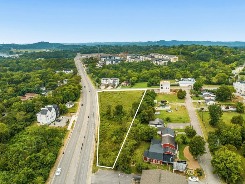 625 W Trinity Ln, Nashville, TN for sale - Aerial - Image 3 of 10