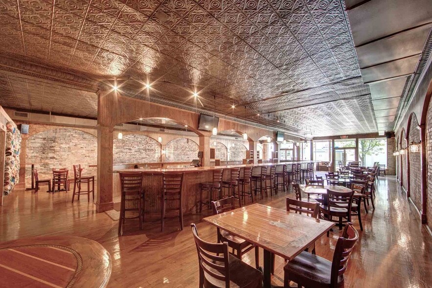 302 Main St, Columbia, NC for sale - Interior Photo - Image 1 of 47