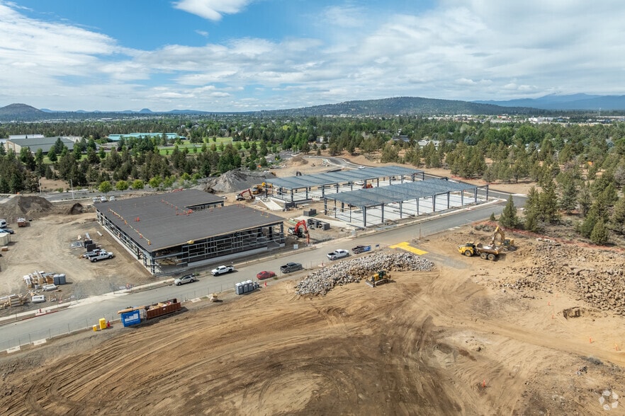 NWC of Cooley Rd. & 18th St., Bend, OR for lease - Primary Photo - Image 1 of 2