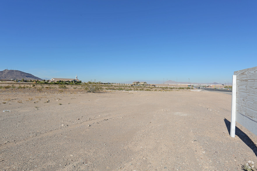 College Dr, Henderson, NV for sale - Building Photo - Image 3 of 5